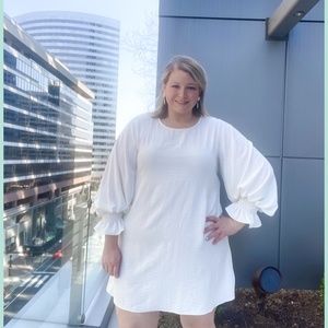 Seine Dress - White Shift Dress with Bubble Sleeve